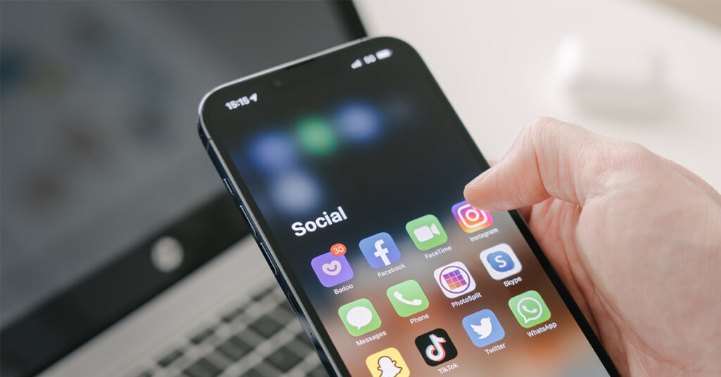 kommunikation på sociale medier